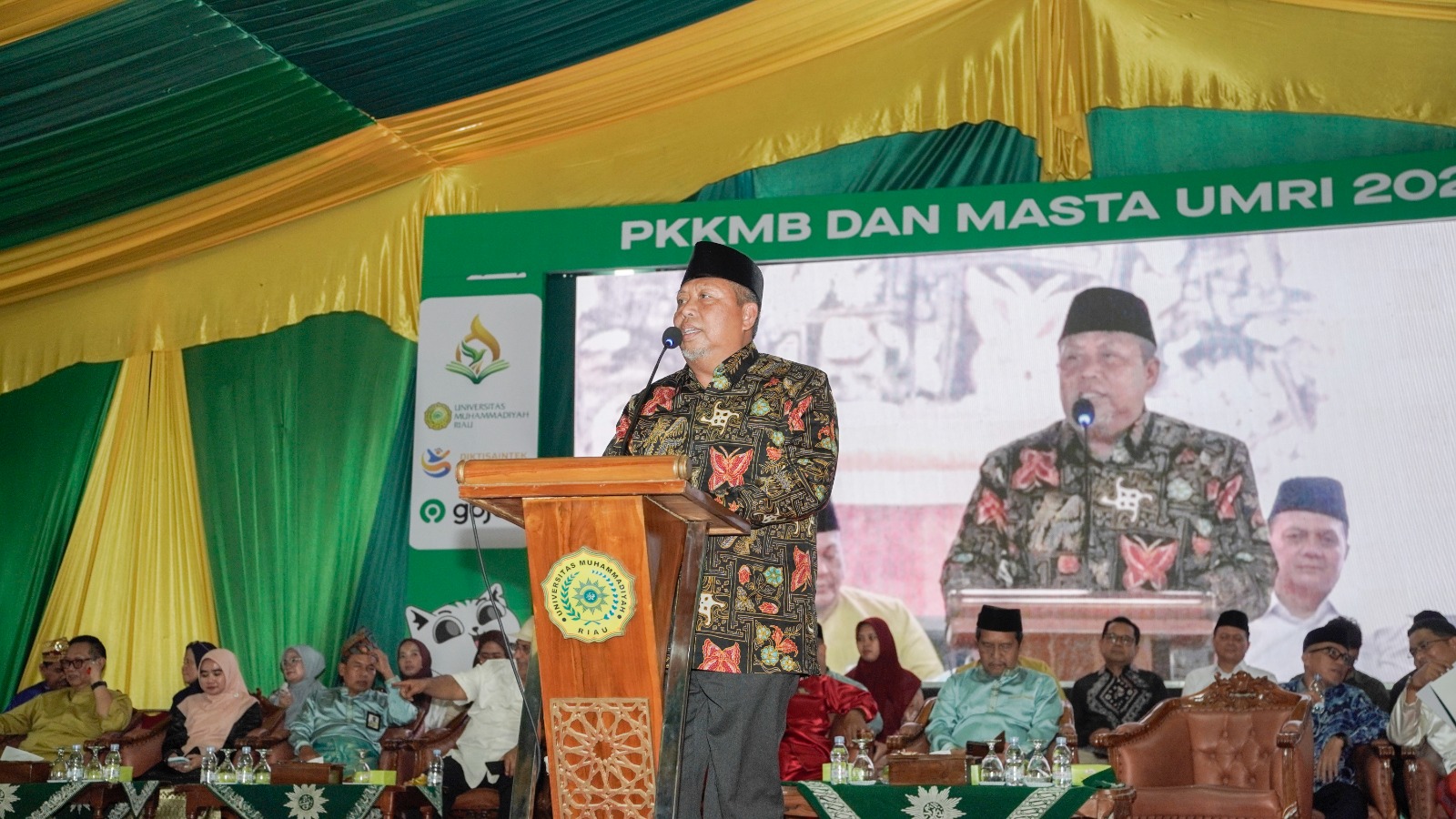 Ketua PP Muhammadiyah Resmi Menutup PKKMB dan Masta UMRI 2026; Sang Pencerah Muda Siap Berkiprah, Tumbuh, dan Berdampak.